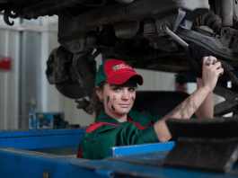 The Importance of Licensed and Insured Automotive Mechanics importance of licensed and insured automotive mechanics