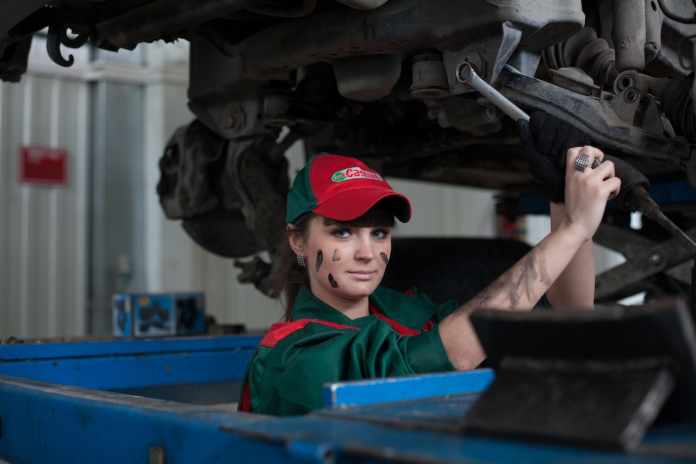 importance of licensed and insured automotive mechanics